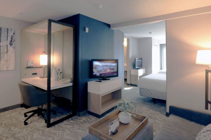Room 15 of 40