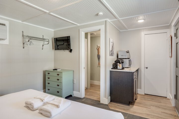 Room 37 of 52