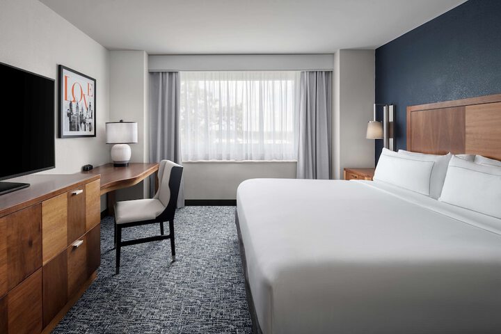 The Alloy King of Prussia - a DoubleTree by Hilton