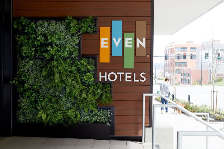 Hotel 9 of 64