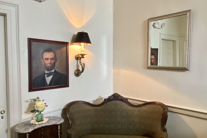 Inn at Lincoln Square