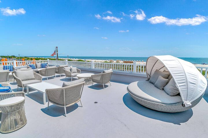 Sundeck 69 of 75