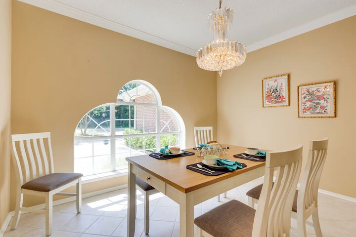 Chic Home w / Club Access Near Bay St. Louis!
