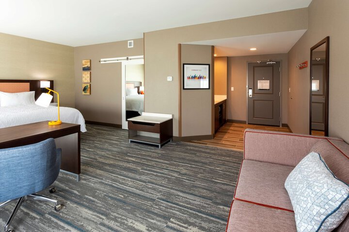 Room 11 of 30