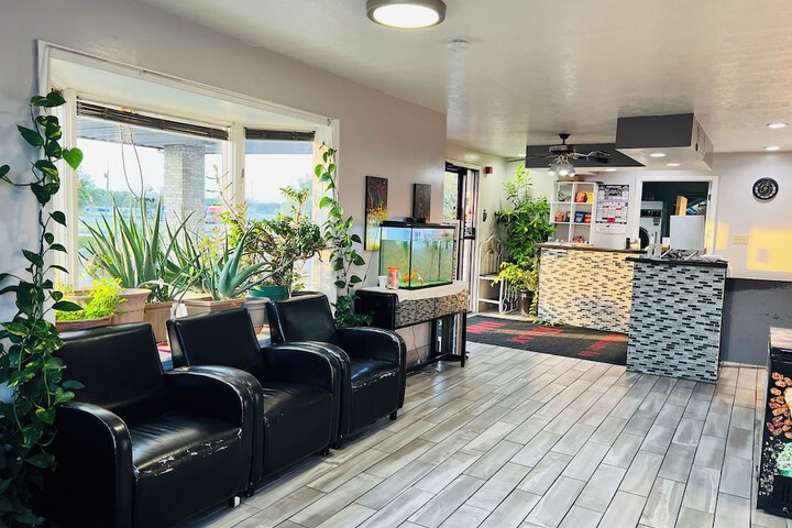 Relax Inn