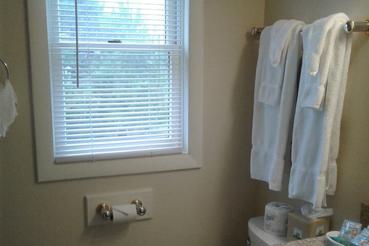 Room 47 of 93