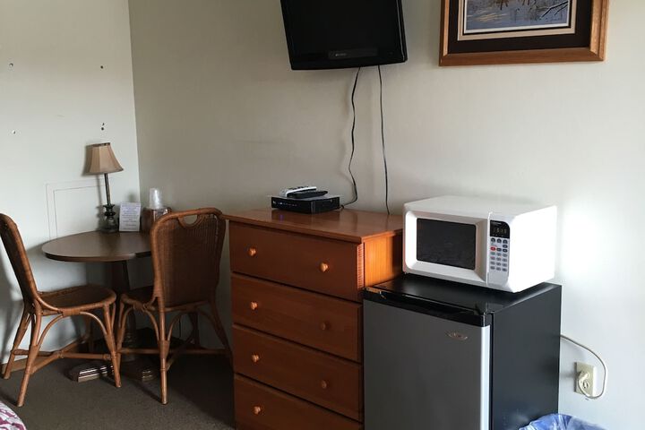 Room 27 of 41