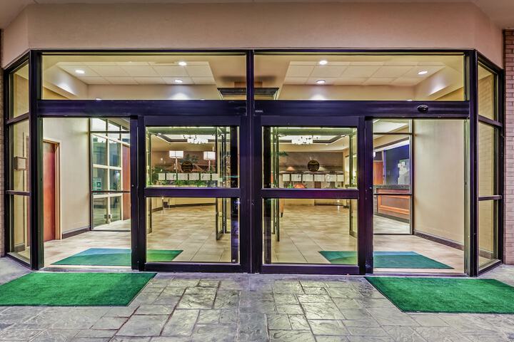 Holiday Inn Springdale / Fayetteville Area by IHG