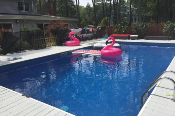 Heated Pool in Prime Woodstock