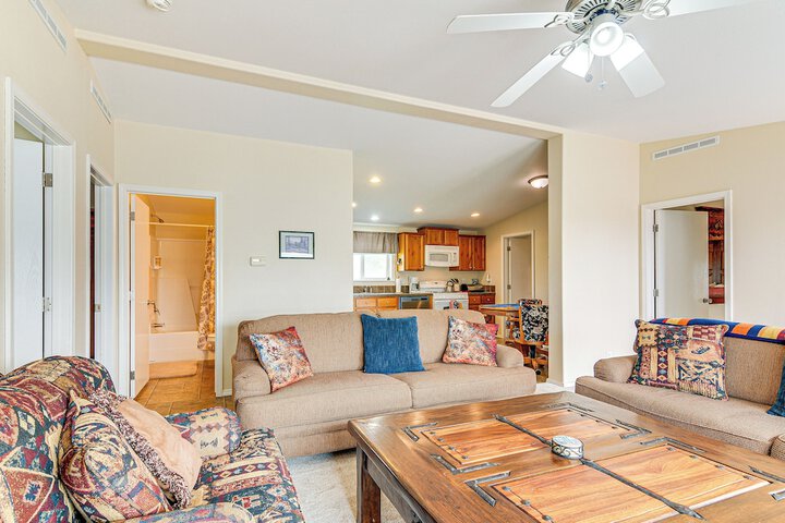 Ranch House in Boulder! Gateway to Nearby Parks!
