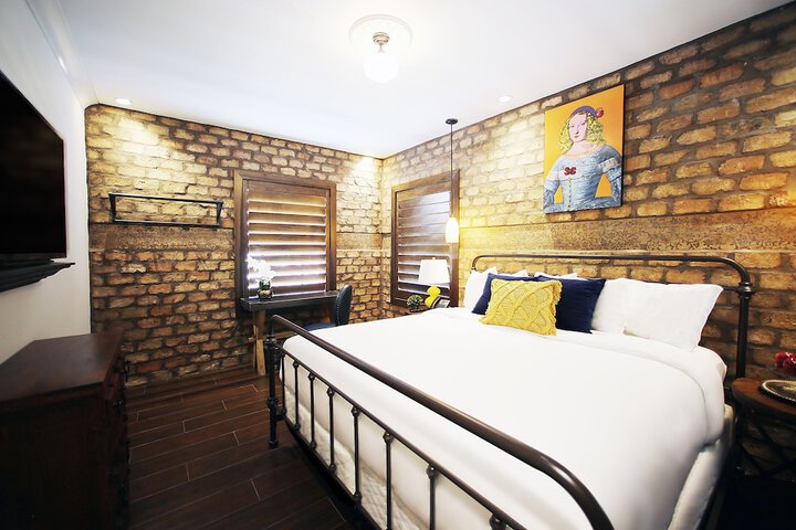 Room 47 of 115