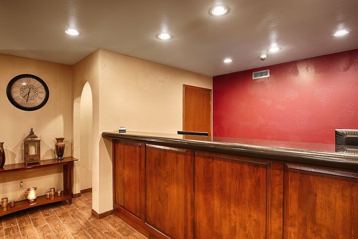 Quality Inn Three Rivers