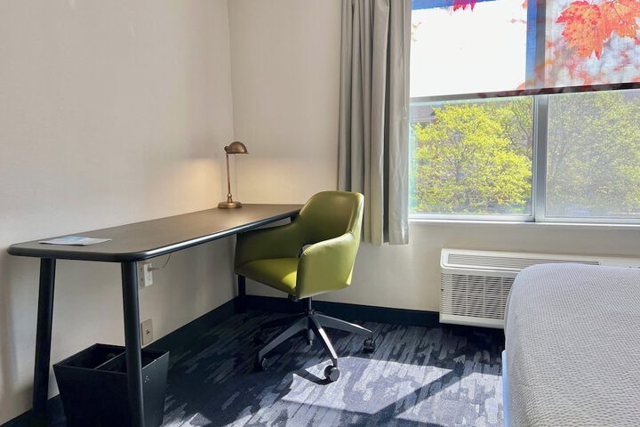 Room 7 of 17