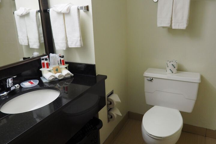 Room 18 of 27