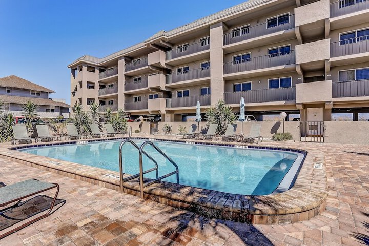 Pool 5 of 22