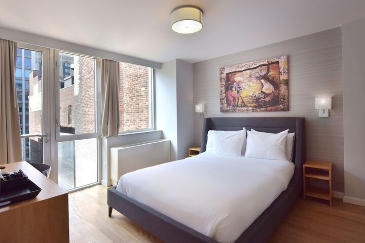 Room 40 of 69