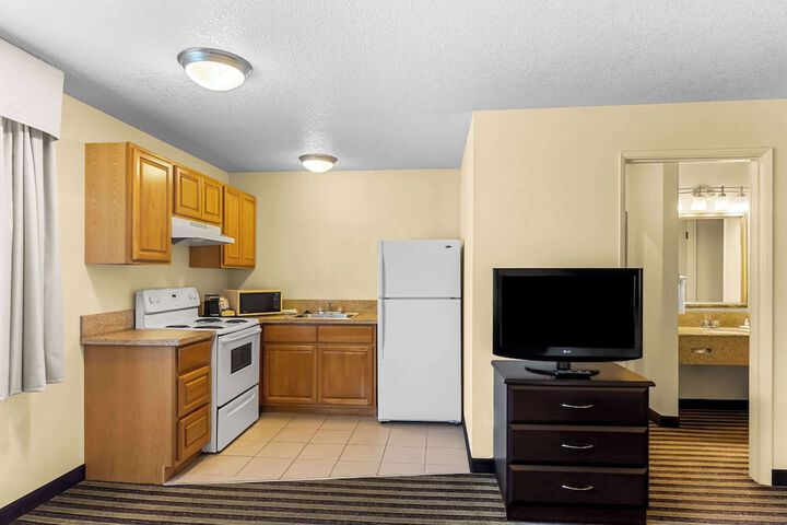 Quality Inn & Suites Vancouver - Hazel Dell