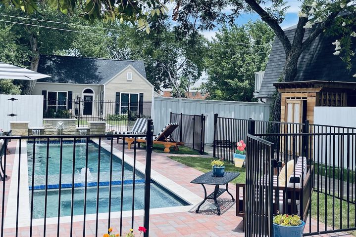 Pool 10 of 44