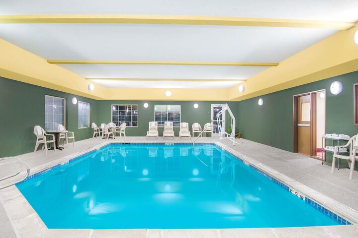 Pool 3 of 15