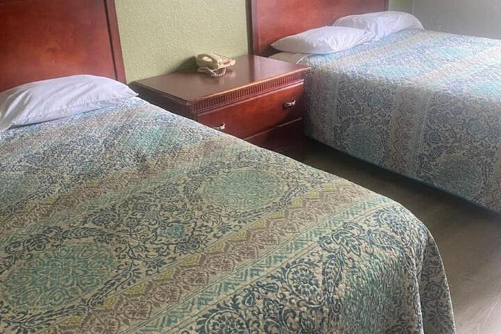 Coldwater Inn & Suites near I 69
