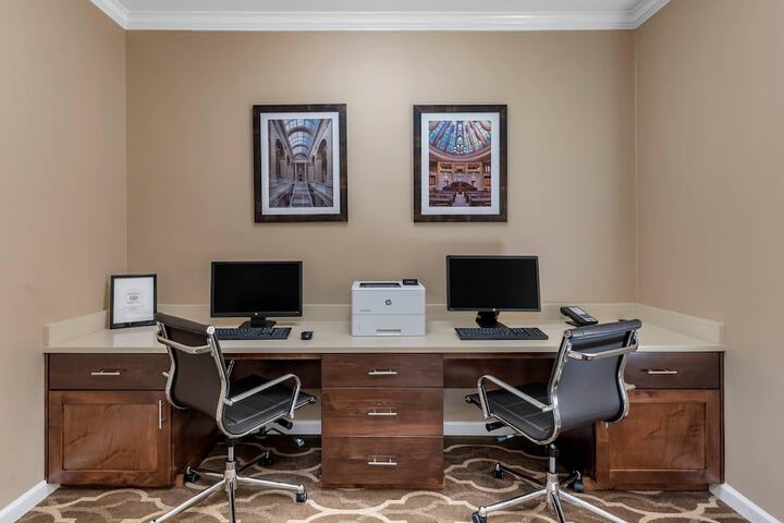 Comfort Inn & Suites Bryant - Benton