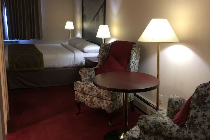 Room 16 of 96