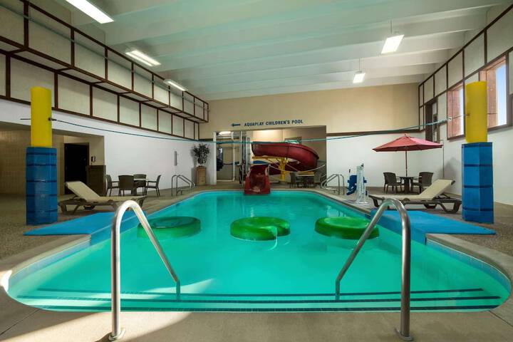 Pool 5 of 24