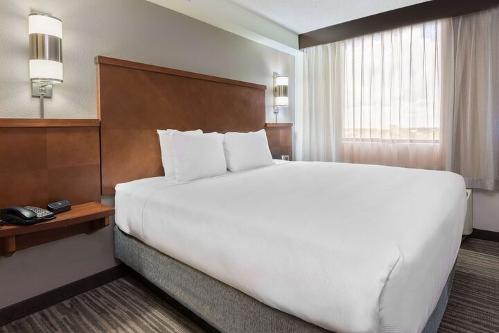 Room 21 of 28