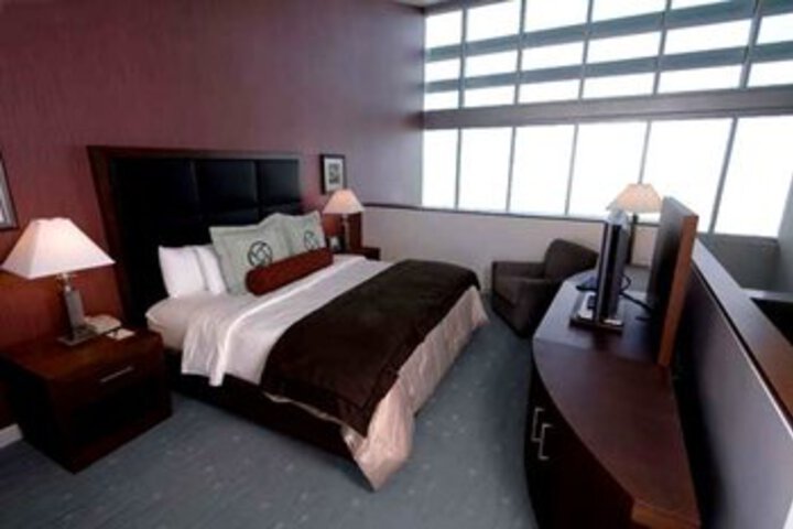 Suite 48 of 112