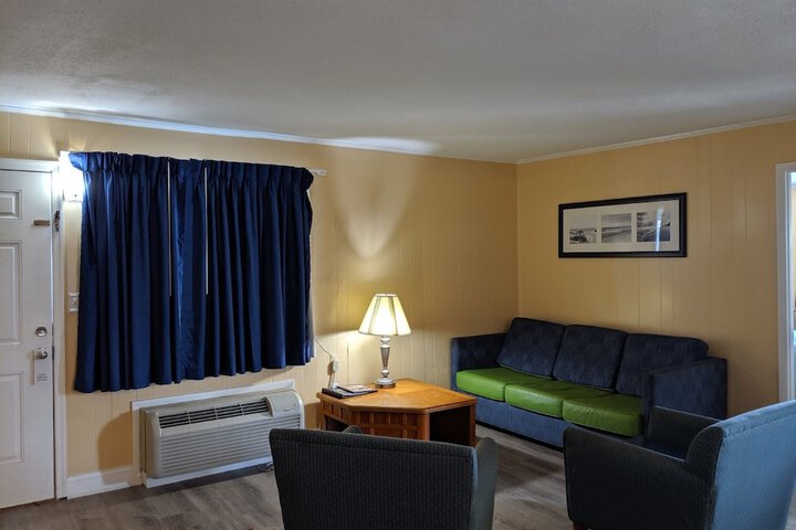 Room 27 of 59