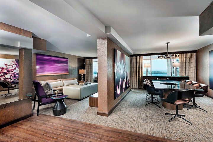 The Westin Harbour Castle Toronto