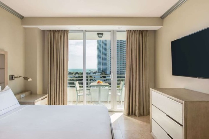 Room 40 of 120