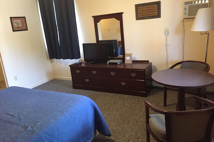 Room 21 of 40