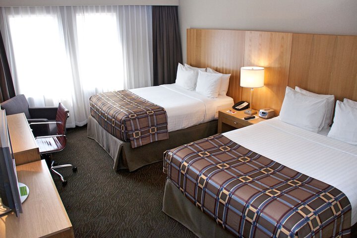 Room 5 of 22