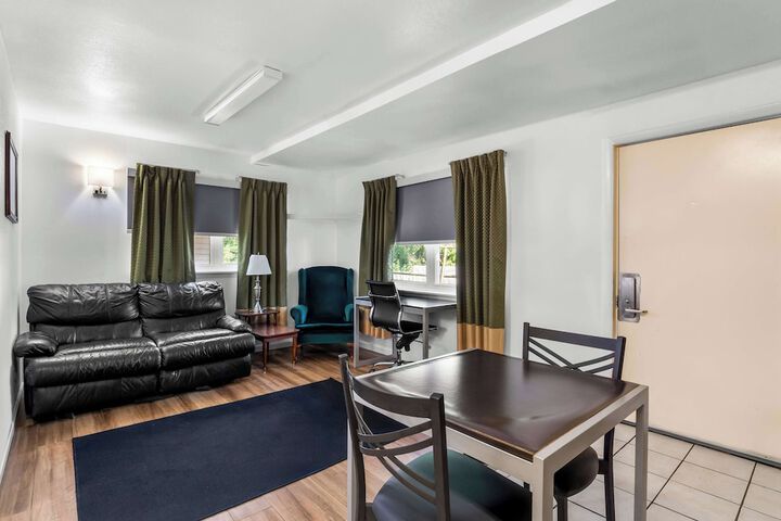 Room 22 of 29