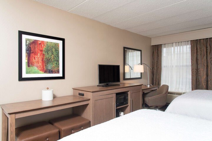 Room 16 of 40