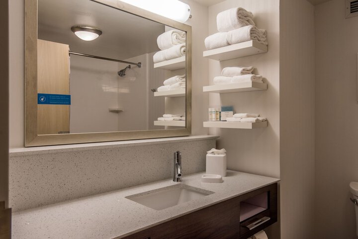 Hampton Inn & Suites Jackson-Coliseum