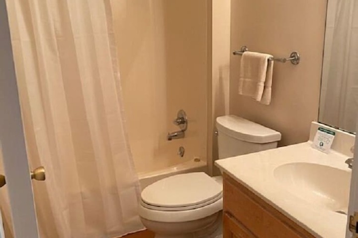Room 30 of 129