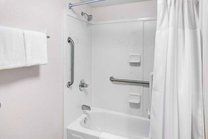 Room 14 of 19