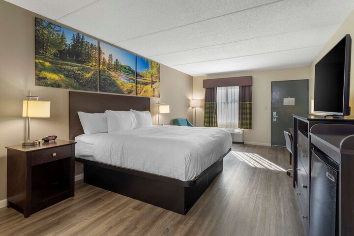 Room 16 of 31
