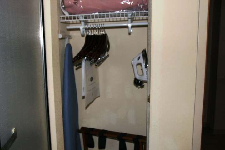 Room 14 of 48
