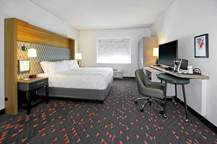 Room 40 of 155