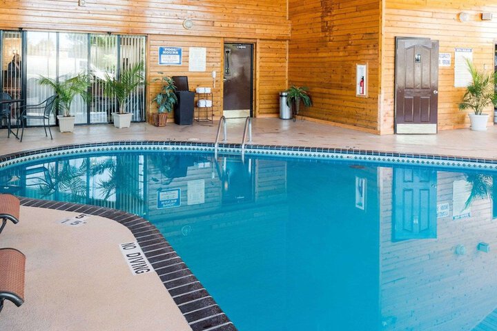 Pool 5 of 37
