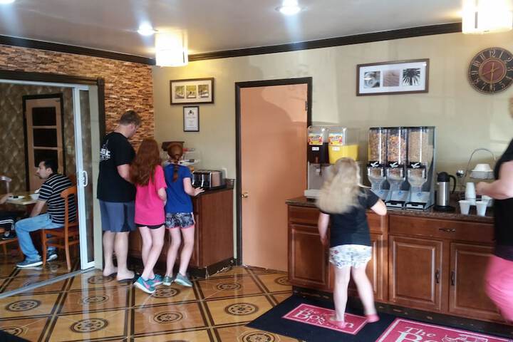 Breakfast/Coffee Service 49 of 71