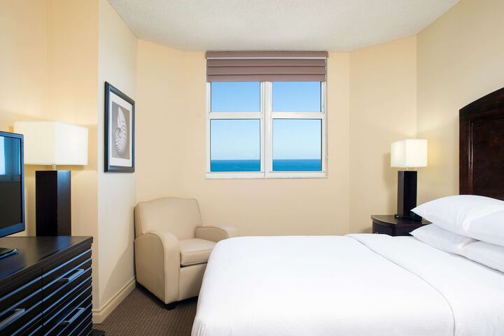 Room 40 of 74