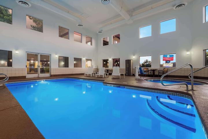 Pool 8 of 39