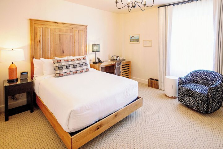 Room 43 of 72
