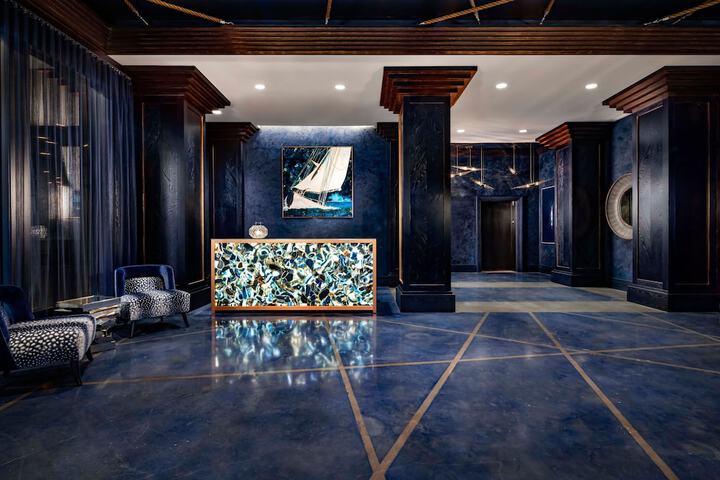 Hotel Interior 19 of 172