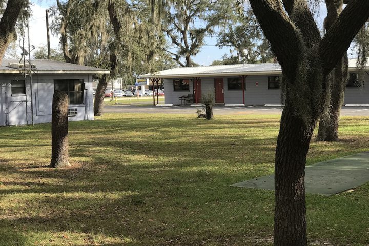 Property Grounds 22 of 25