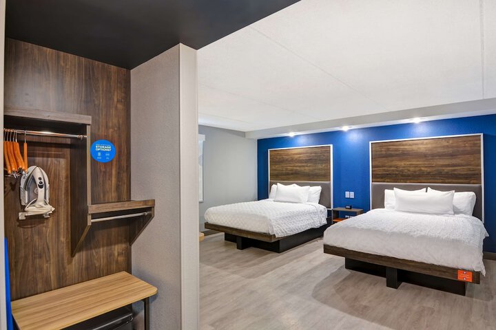 Room 18 of 46